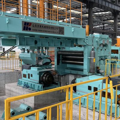 Linea di produzione avanzata per lo svincolo e il livellamento di lamiere di metallo con velocità di taglio di 25 m/min