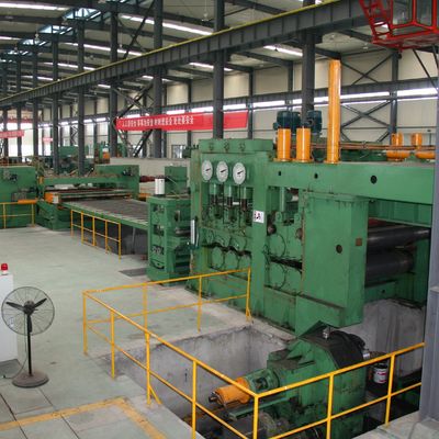 qualità  Steel Coil Uncoiling Leveling Shearing Equipment for Shearable Plates 500-9000mm Long fabbrica