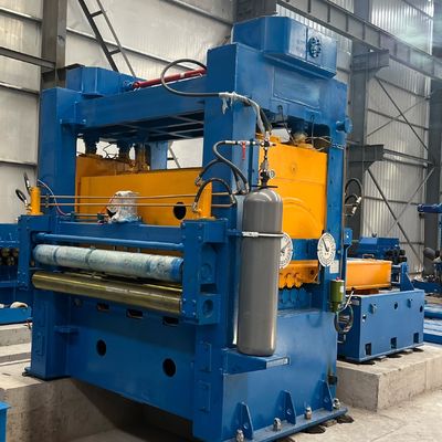 Macchina di raddrizzatura di bobine ad alta produttività con funzione di livellamento e di taglio incrociato