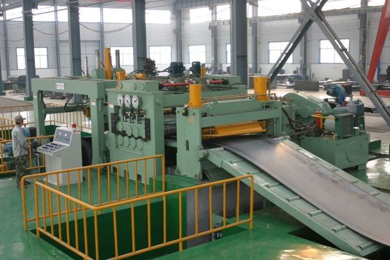 3 Spessore del materiale 12 mm Macchina mobile di livellamento delle bobine per taglio e palettizzazione
