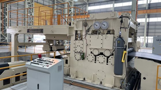 Linea di taglio trasversale mobile da 3 mm-12 mm-2000 mm per la decapaggio di bobine di acciaio laminate a caldo