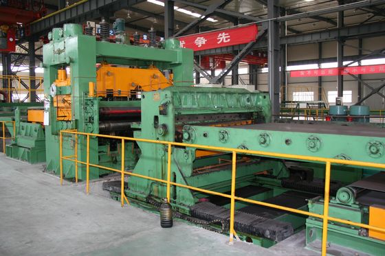 Macchina per tagliare le bobine di acciaio laminato a caldo da 10-25 mm per livellamento preciso e taglio incrocio