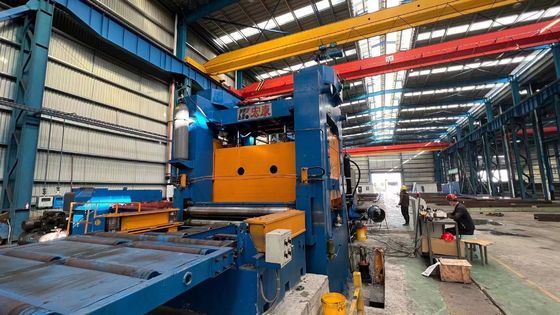 Linea di livellamento e taglio trasversale per bobine di acciaio laminate a caldo spessore del materiale 10-25 mm