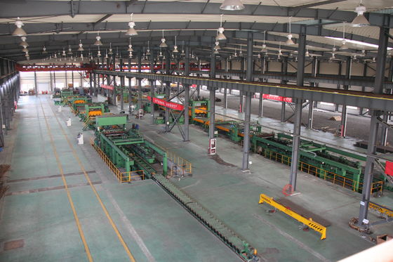 Linea di taglio trasversale mobile da 3 mm-12 mm-2000 mm per la decapaggio di bobine di acciaio laminate a caldo