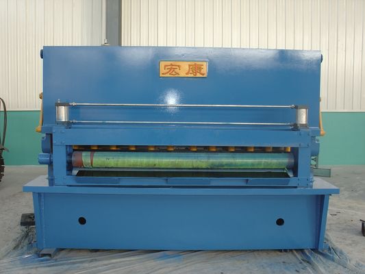 Linea di produzione di attrezzature per il taglio incrociato di bobine di acciaio con macchine da taglio a lunghezza fissa