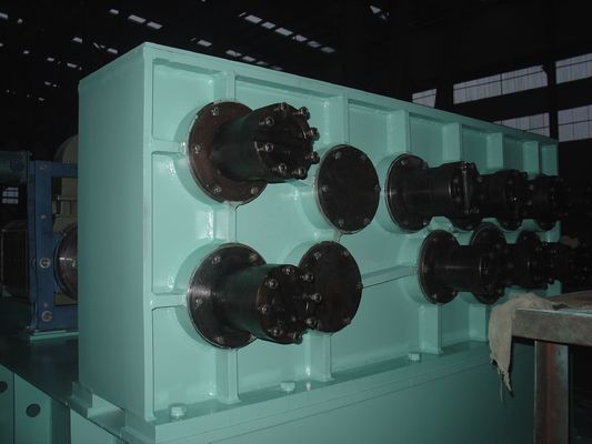 Macchine per il ripiegamento di bobine di acciaio