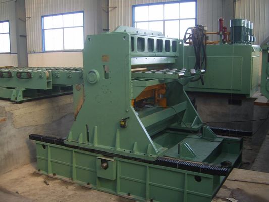 Macchine a velocita' elevata per il taglio a lunghezza per aumentare la produttività dei materiali