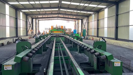 Uncoiler a bobina di acciaio controllato da PLC e taglio in linea di lunghezza Alta produttività