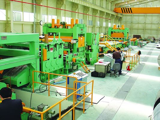 Linea di produzione di livellamento e taglio di 12 mm per l'unità di taglio a rotolo a caldo