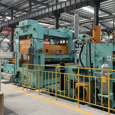Macchina per taglio di bobine metalliche per taglio e livellamento di bobine di acciaio Precisione ± mm/m 1 ± mm/m