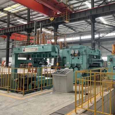 Macchina per taglio di bobine metalliche per taglio e livellamento di bobine di acciaio Precisione ± mm/m 1 ± mm/m