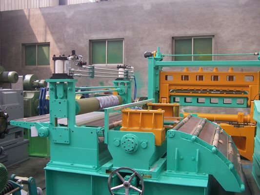 380V CNC Uncoiling Livelling e Shearing Line di produzione per l'allineamento di bobine d'acciaio
