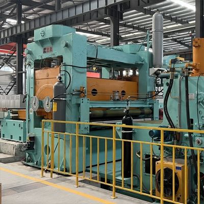 La macchina di taglio automatico ad alta velocità per la rasatura verticale e orizzontale di bobine di acciaio