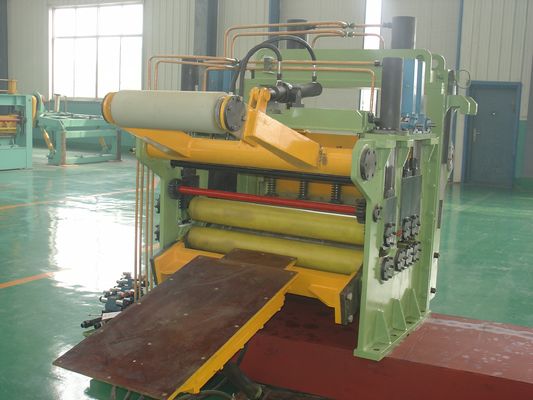 Linea di assemblaggio mobile per la levigatura e la rasatura delle bobine
