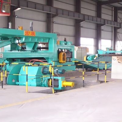 Linea di impiallacciamento per la levigatura della bobina d'acciaio e per il taglio in lunghezza dell'acciaio a rotolamento caldo