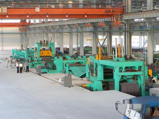 Linea di rasoio per la ripiegatura e il livellamento della lamiera di metallo con velocità di taglio da 0 a 30 m/min