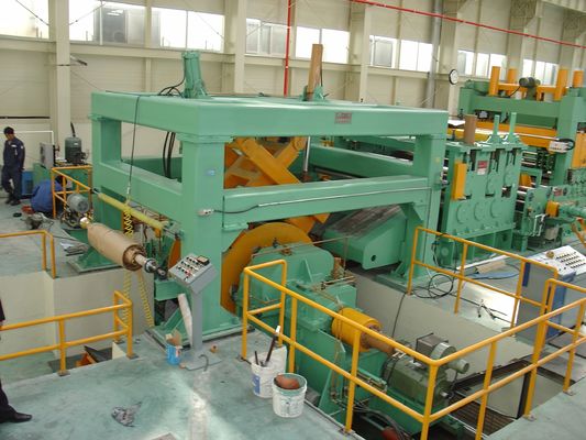 Linea di taglio in lunghezza per la produzione di scarpaggio di lamiera di metallo