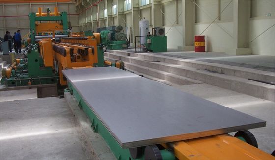 Linea di taglio in lunghezza per la produzione di scarpaggio di lamiera di metallo