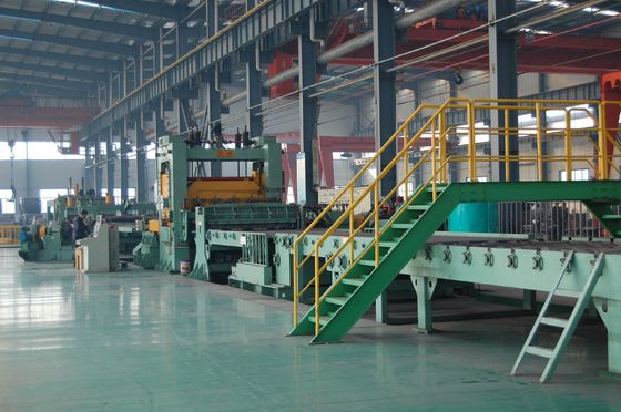 Spessore della lamiera 1-6 mm Linea di taglio di levigatura di bobina in acciaio inossidabile ad alta velocità