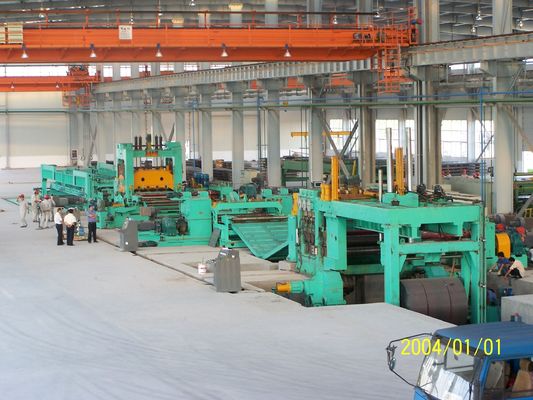 12000 mm di larghezza di taglio della bobina di acciaio, linea di produzione mobile di levigamento della bobina